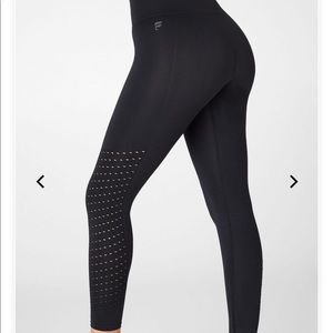 Fabletics sync high waisted 7/8 leggings